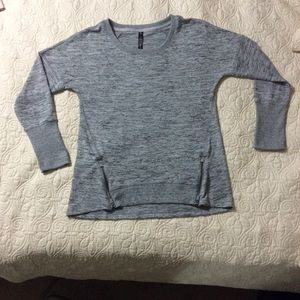 Size l 90Degree great swearter